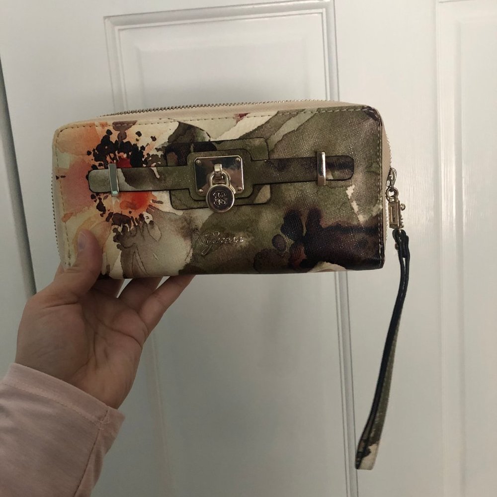 Floral Guess Wristlet